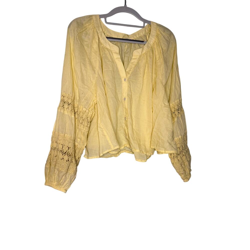 Aerie‎ butter yellow crochet balloon sleeve button down lightweight blouse